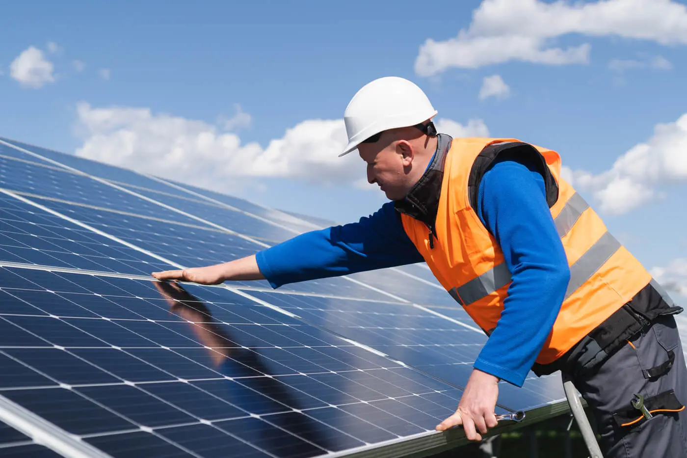 Service für Solaranlagen - Wartung für die PV-Anlage von Sonnenexpert
