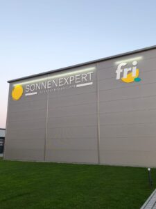 Die Beleuchtung der Außenwerbung